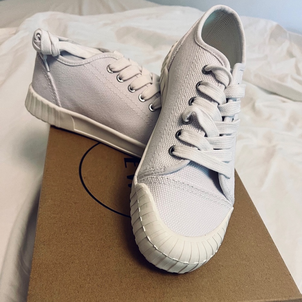 NIB Good News London Sneakers